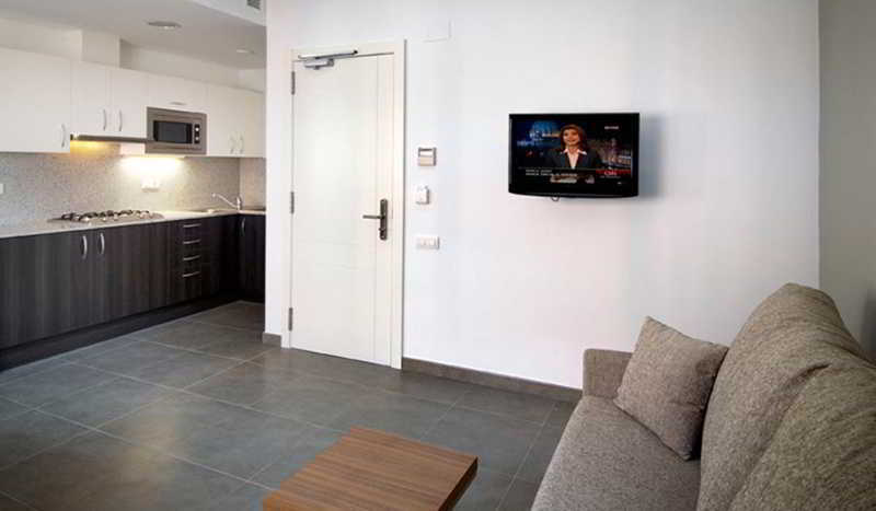 Ona Living Barcelona 4*